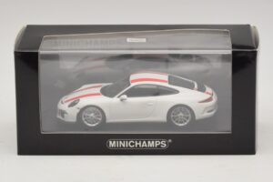 Porsche 911 991.1 R White With Red Stripes Minichamps 1:43 410066220 Diecast - image 6 of 6