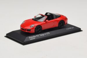 Porsche 911 991.1 Targa 4 GTS Red Minichamps 1:43 410067340 Diecast - image 2 of 5