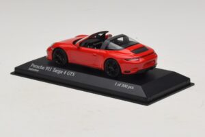 Porsche 911 991.1 Targa 4 GTS Red Minichamps 1:43 410067340 Diecast - image 3 of 5