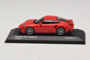 Porsche 911 991.1 Turbo S Red Minichamps 1:43 410067170 Diecast