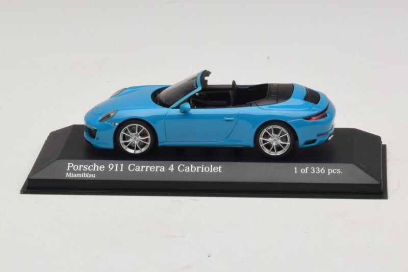 Porsche 911 991.2 Carrera 4 Cabriolet Blue Minichamps 1:43 410067232 Diecast