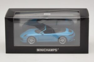 Porsche 911 991.2 Carrera 4 Cabriolet Blue Minichamps 1:43 410067232 Diecast - image 5 of 5