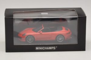 Porsche 911 991.2 Carrera 4 Cabriolet Orange Minichamps 1:43 410067231 Diecast - image 5 of 5