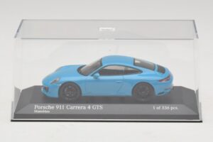 Porsche 911 991.2 Carrera 4 GTS Miami Blue Minichamps 1:43 410067322 Diecast - image 4 of 5