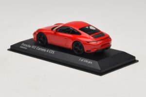 Porsche 911 991.2 Carrera 4 GTS Red Minichamps 1:43 410067320 Diecast - image 3 of 5