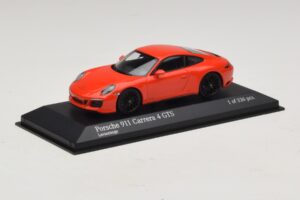 Porsche 911 991.2 Carrera 4 GTS Orange Minichamps 1:43 410067321 Diecast - image 2 of 5