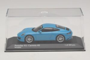 Porsche 911 991.2 Carrera 4S Blue Minichamps 1:43 410067242 Diecast - image 4 of 5