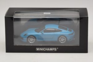Porsche 911 991.2 Carrera 4S Blue Minichamps 1:43 410067242 Diecast - image 5 of 5