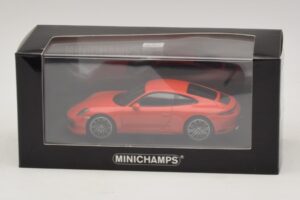 Porsche 911 991.2 Carrera 4S Orange Minichamps 1:43 410067241 Diecast - image 5 of 5