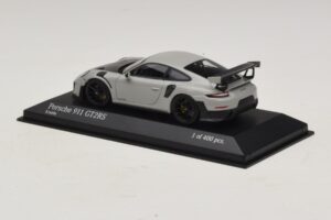 Porsche 911 991.2 GT2 RS Chalk Minichamps 1:43 410067237 Diecast - image 3 of 5