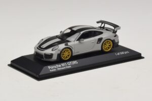 Porsche 911 991.2 GT2 RS Weissach Package Chalk Minichamps 1:43 410067220 Diecast - image 2 of 5