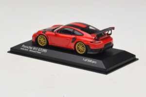Porsche 911 991.2 GT2 RS Weissach Package Red Minichamps 1:43 410067221 Diecast - image 3 of 5