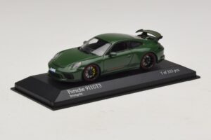 Porsche 911 991.2 GT3 Green Minichamps 1:43 410066028 Diecast - image 2 of 5