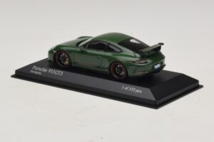Porsche 911 991.2 GT3 Green Minichamps 1:43 410066028 Diecast - image 3 of 5