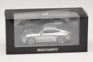 Porsche 911 991.2 GT3 Touring Silver Minichamps 1:43 410067422 Diecast - image 5 of 5