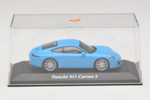 Porsche 911 991 Carrera S Blue Maxichamps 1:43 940060220 Diecast - image 4 of 5