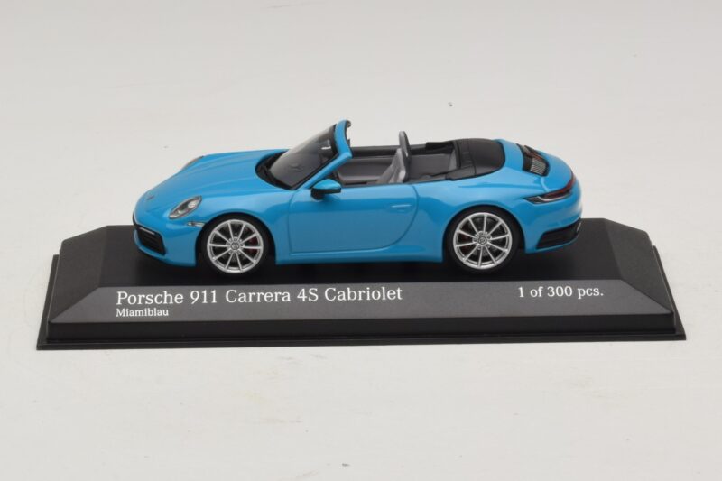 Porsche 911 992 Carrera 4S Cabriolet Blue Minichamps 1:43 410069332 Diecast
