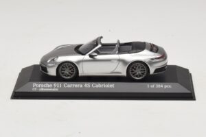 Porsche 911 992 Carrera 4S Cabriolet Silver Minichamps 1:43 410069330 Diecast