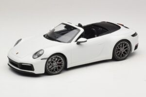 Porsche 911 992 Carrera 4S Cabriolet White Minichamps 1:18 155067330 Diecast