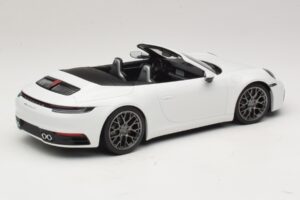 Porsche 911 992 Carrera 4S Cabriolet White Minichamps 1:18 155067330 Diecast - image 2 of 6
