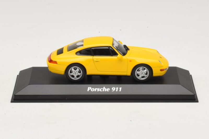Porsche 911 993 Yellow Maxichamps 1:43 940063000 Diecast