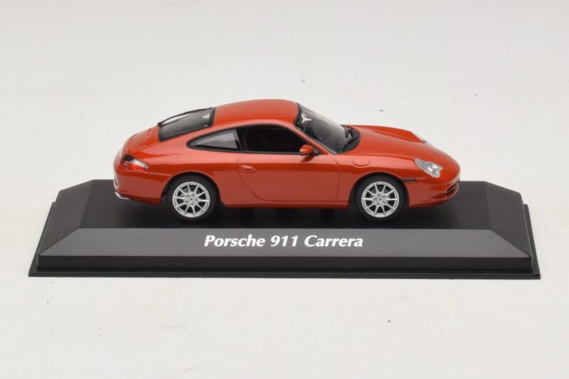 Porsche 911 996 Carrera Orange Metallic Maxichamps 1:43 Porsche 911 996 Carrera Orange Metallic Maxichamps 1:43 940061021 Diecast