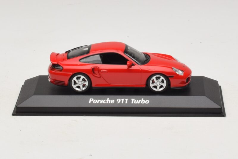 Porsche 911 996 Turbo Red Maxichamps 1:43 940069300 Diecast