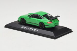 Porsche 911 997 GT3 RS Green Minichamps 1:43 403066011 Diecast - image 3 of 5
