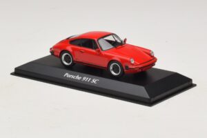 Porsche 911 SC Red Maxichamps 1:43 940062021 Diecast - image 3 of 5