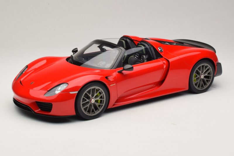Porsche 918 Spyder Weissach Package Guards Red AUTOart 1:12 Porsche 918 Spyder Weissach Package Guards Red AUTOart 1:12 12122 Diecast