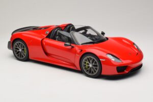 Porsche 918 Spyder Weissach Package Guards Red AUTOart 1:12 12122 Diecast - image 6 of 8