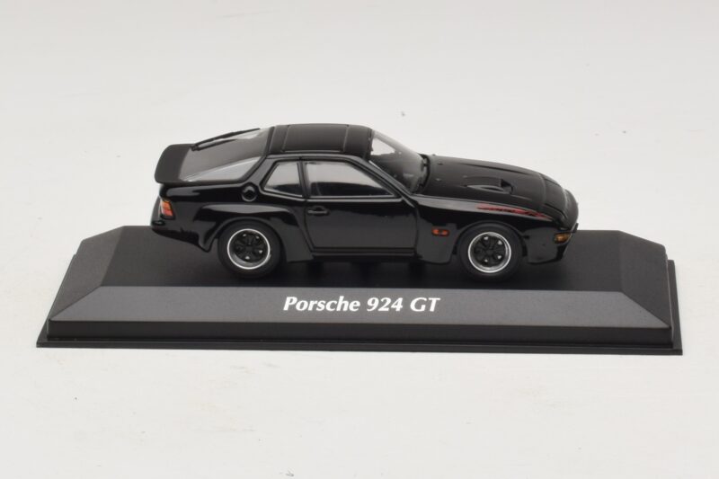 Porsche 924 GT Black Maxichamps 1:43 940066124 Diecast