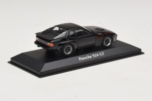Porsche 924 GT Black Maxichamps 1:43 940066124 Diecast - image 2 of 5