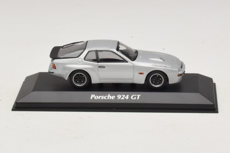Porsche 924 GT Silver Maxichamps 1:43 940066122 Diecast
