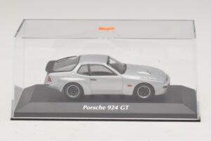 Porsche 924 GT Silver Maxichamps 1:43 940066122 Diecast - image 4 of 5