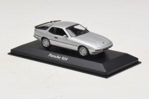 Porsche 924 Silver Maxichamps 1:43 940062120 Diecast - image 3 of 5