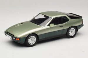 Porsche 924 Turbo Light Green & Dark Green MCG 1:18 MCG18660 Diecast
