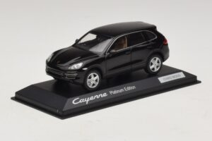 Porsche Cayenne 9PA Platinum Edition Black Minichamps 1:43 WAP0200160E Diecast - image 2 of 5