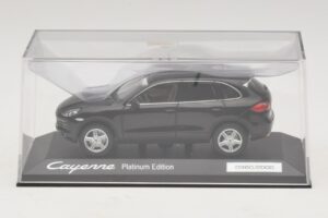 Porsche Cayenne 9PA Platinum Edition Black Minichamps 1:43 WAP0200160E Diecast - image 4 of 5