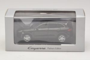 Porsche Cayenne 9PA Platinum Edition Black Minichamps 1:43 WAP0200160E Diecast - image 5 of 5