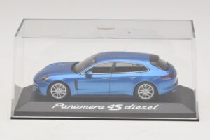 Porsche Panamera 971 4S Diesel Blue Metallic Minichamps 1:43 WAP0207600H Diecast - image 4 of 5