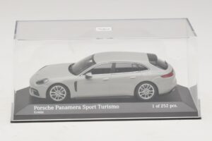 Porsche Panamera 971 Sport Turismo 4E-Hybrid Grey Minichamps 1:43 410066114 Diecast - image 4 of 5