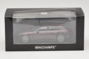 Porsche Panamera 971 Sport Turismo 4S Red Minichamps 1:43 410066110 Diecast - image 5 of 5