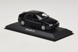 Renault 19 Black Maxichamps 1:43 940113701 Diecast - image 3 of 5