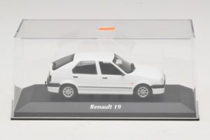 Renault 19 White Maxichamps 1:43 940113700 Diecast - image 4 of 5