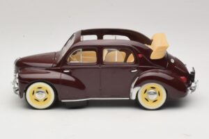Renault 4CV Maroon Solido 1:18 8048 Diecast - image 3 of 6