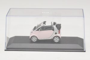 Smart Fortwo 450 Cabrio White Legally Blonde 2 Replacement Box Minichamps 1:43 402173900-R1 Diecast - image 4 of 5