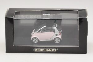 Smart Fortwo 450 Cabrio White Legally Blonde 2 Replacement Box Minichamps 1:43 402173900-R1 Diecast - image 5 of 5