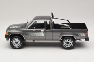 Toyota Hilux N50 Xtra Cab 4x4 Grey Metallic KK-Scale 1:18 KKDC181563 Diecast - image 3 of 6