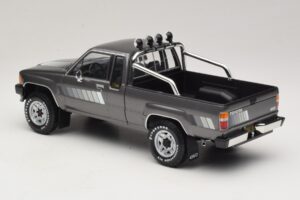 Toyota Hilux N50 Xtra Cab 4x4 Grey Metallic KK-Scale 1:18 KKDC181563 Diecast - image 5 of 6